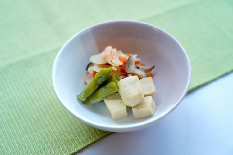 うま味広がる 高野豆腐と根菜の含め煮